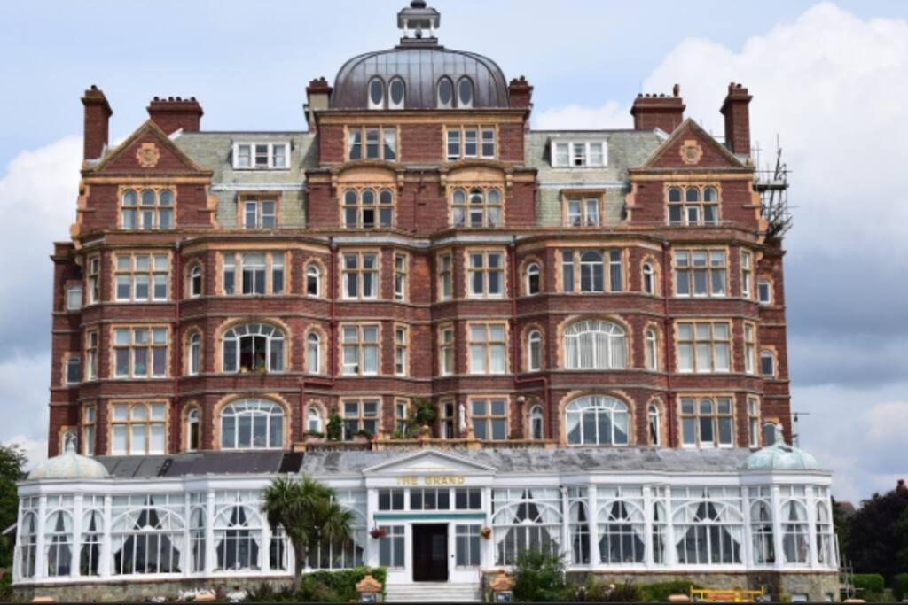 Beautifully Appointed, Period Seaside Apartment Folkestone Exterior foto