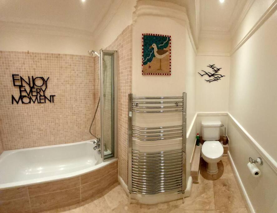 Beautifully Appointed, Period Seaside Apartment Folkestone Exterior foto
